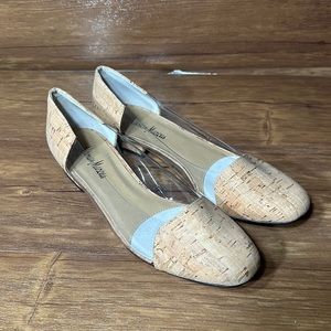 NEIMAN MARCUS tan cork flats with transparent side panels size 7.5 new